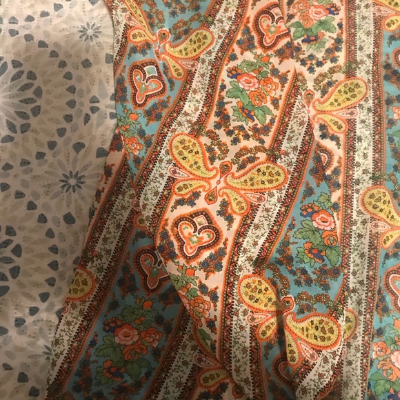Lularoe Monroe - Picture 2 of 3
